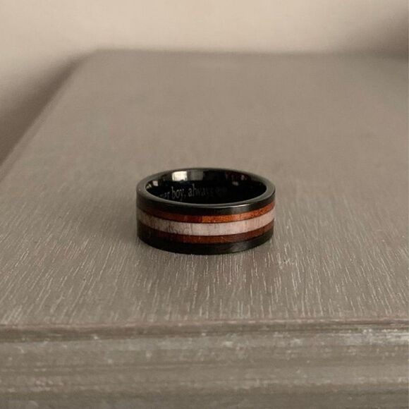 Men's Real Black Tungsten Promise Ring Deer Bone and Whiskey Barrel Wood Inlays - Picture 7 of 9
